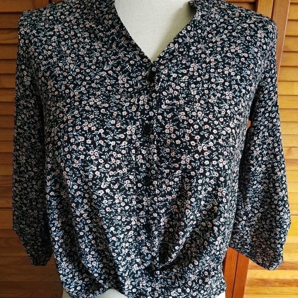 Hippie Rose Floral Hi-Low pullover Shirt Size S